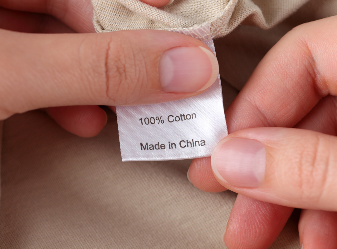 Photo of a label for cotton clothes