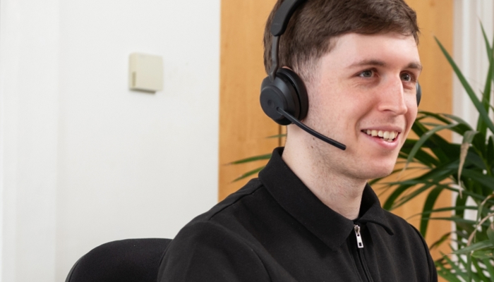Say hello to our new live chat