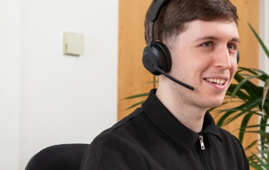 Say hello to our new live chat