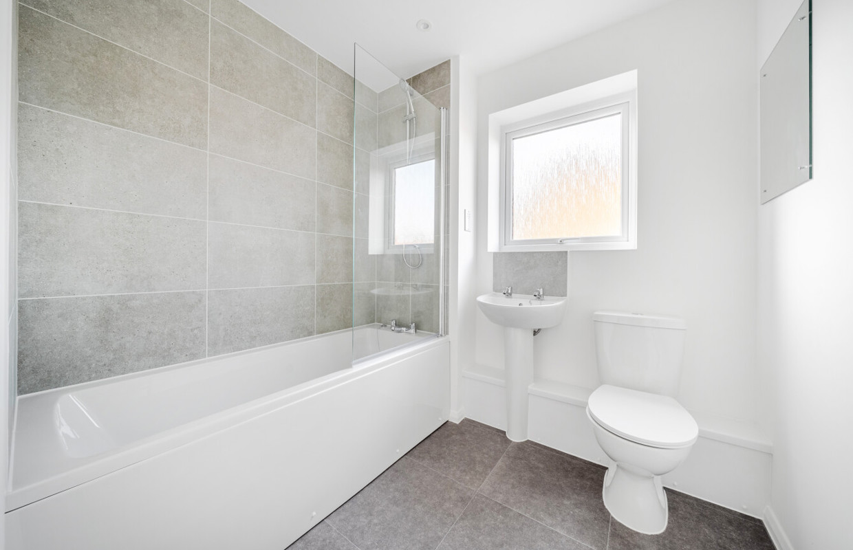 1347456 8 68F8b824b0124