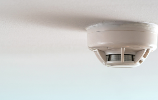 Smoke alarms for leaseholders